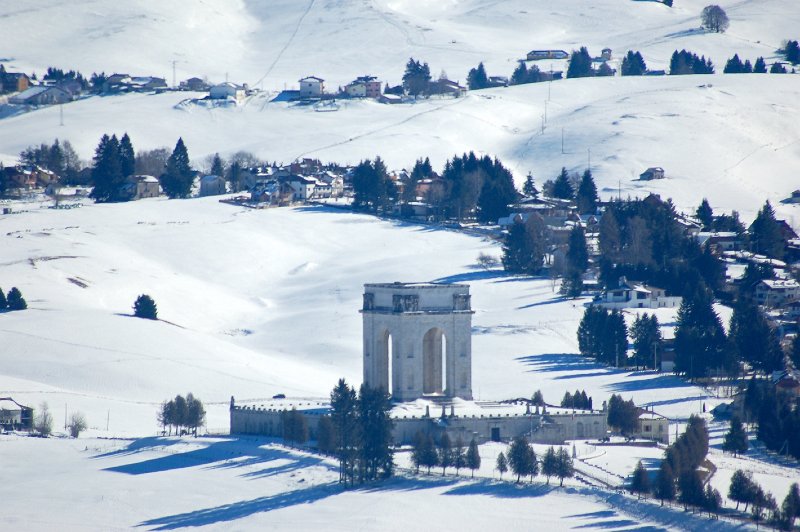 DSC_5765.JPG - Sacrario Militare di Asiago