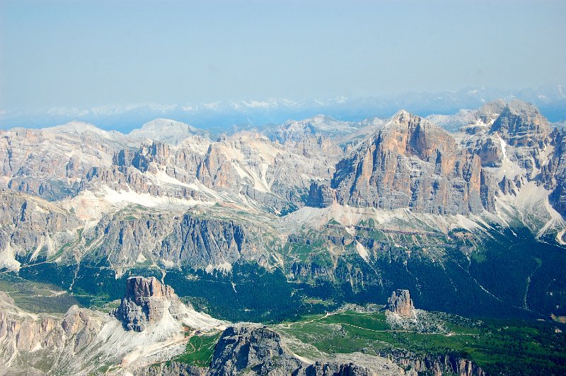 DSC_8940.JPG - Massiccio delle Tofane, Monte Averau e 5 Torri