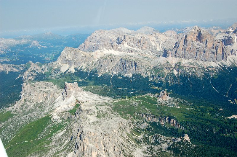 DSC_8943.JPG - Massiccio delle Tofane, Monte Averau e 5 Torri