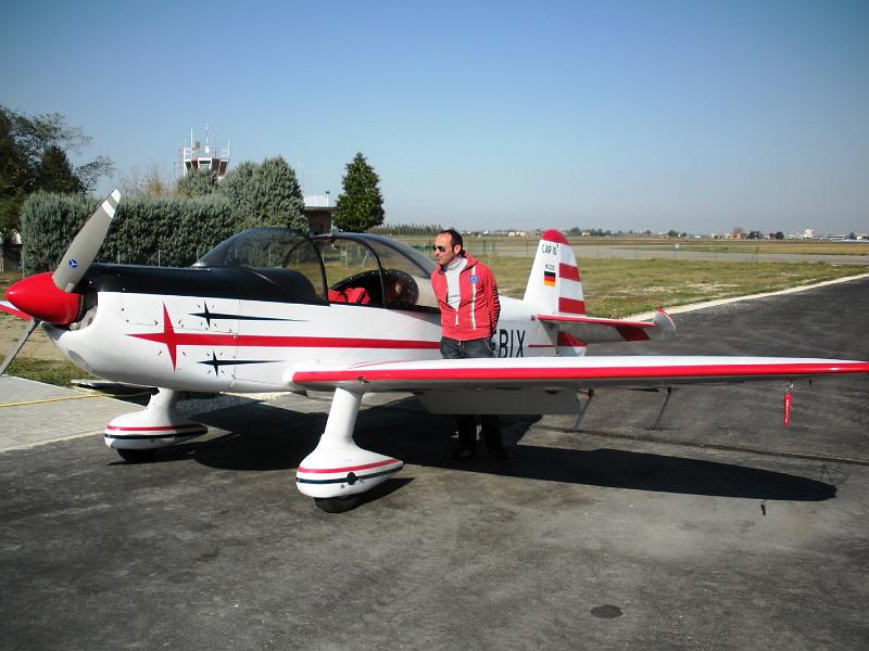 DSCN2096.JPG - Si scruta il cockpit