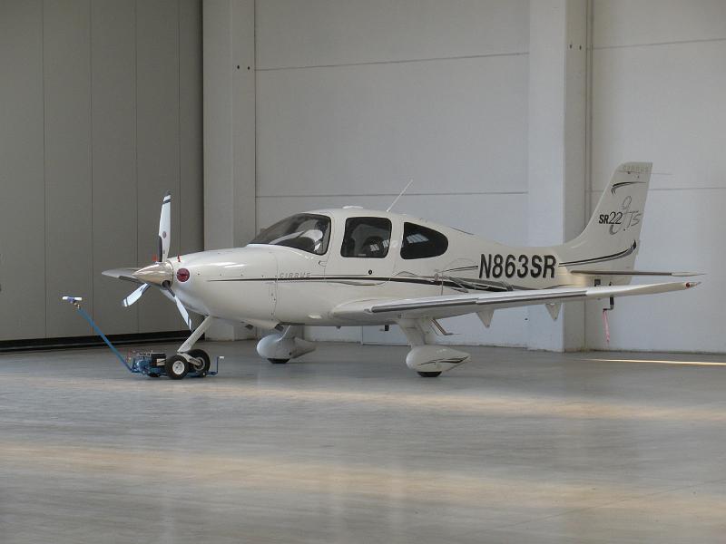 DSCN2099.JPG - Cirrus SR22