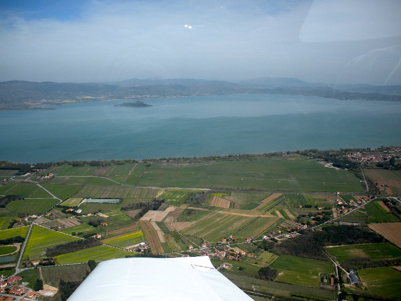 DSCN2977.JPG - L'aviosuperficie di Castiglione del Lago PG20