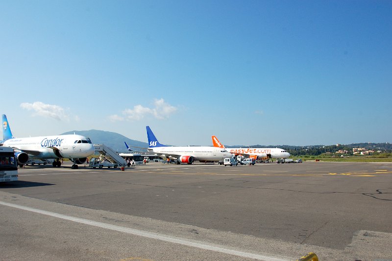 DSC_9760.JPG - In aeroporto per prepararci al rientro...