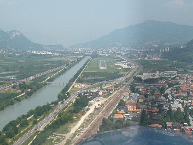 DSCN2492.JPG - Finale 36 Aeroporto Trento Mattarello LIDT